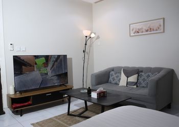 استديو بدخول ذاتي وتصميم هادئ 
