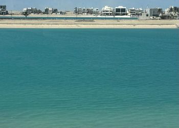 شاليه باطلالة على البحر