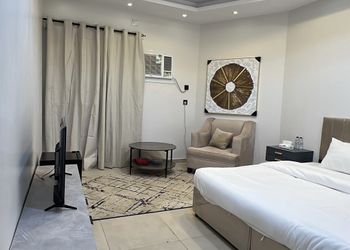 استديو بسرير ماستر ودخول ذاتي