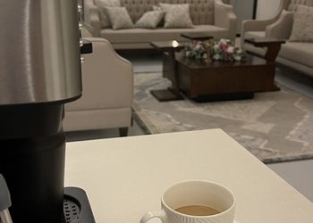 شاليه بمسبح خارجي وجلسة خارجية