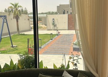 شاليه بمسطح اخضر