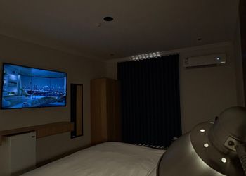 استديو هادئ بسرير ماستر 