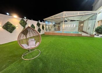 شاليه بألعاب اطفال ومسبح 