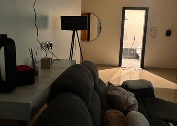 شقة سينمائية بدخول ذاتي