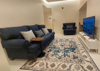 شقة بغرفتين نوم وصالة 