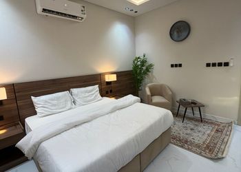 استديو هادئ بسرير ماستر 