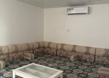 مزرعة بيت ريفي وجلسات خارجية 