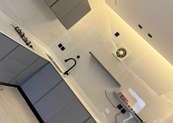 شقة بغرفة معيشة وغرفتين نوم 