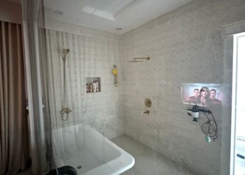 استديو هادئ بسرير ماستر 