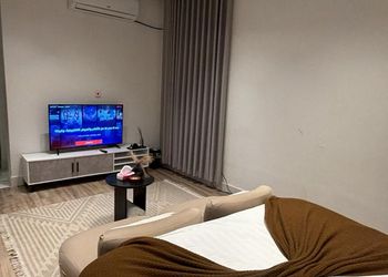 استديو هادئ بسرير ماستر 