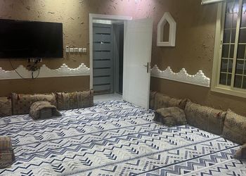 شالية بمسبح ألعاب مائية 