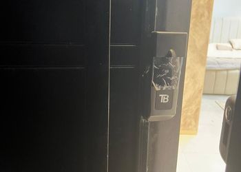 استديو هادئ بسرير ماستر 