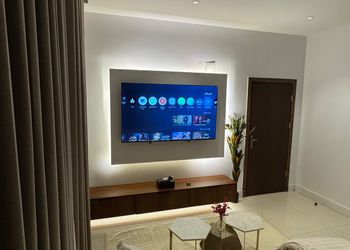 استديو بسرير ماستر