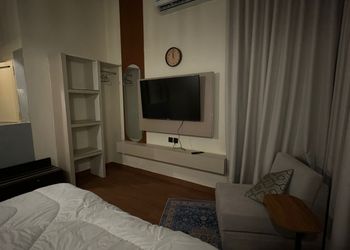 استديو هادئ بسرير ماستر 