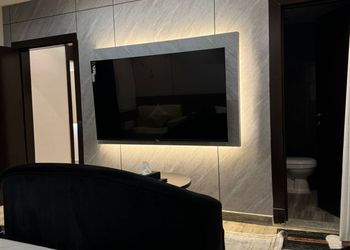استديو بسرير ماستر