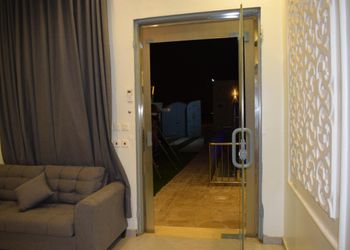 شالية بمسبح خارجي وبيت شعر 