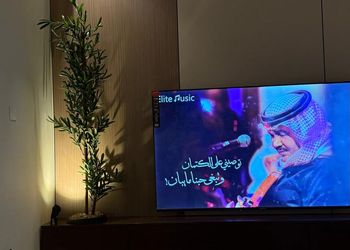 استديو بسرير ماستر وجلسة جانبية 