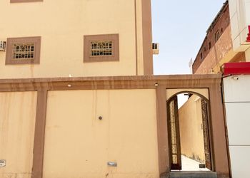 استديو هادئ بسرير ماستر 