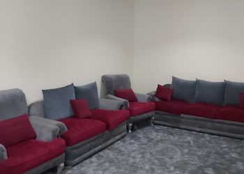 مزرعة بمسطحات خضراء وأجواء ممتعة