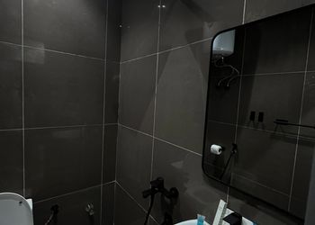 استديو بسرير ماستر وجلسة جانبية 