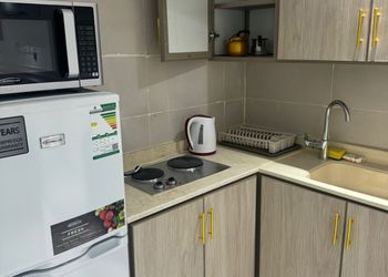 استديو بسريرين مفردة ودخول ذاتي 