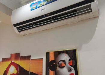 استديو انيق بجلسة جانبية