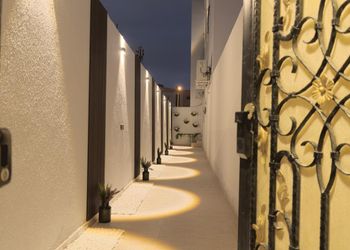 استديو بتصميم أنيق ودخول ذاتي