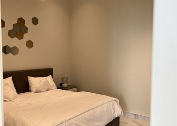 شاليه بمسطح اخضر
