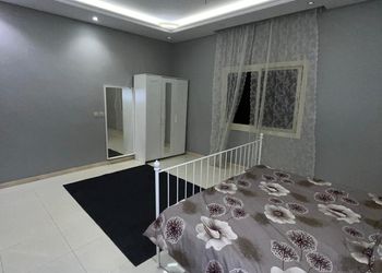 استراحة بمسبح خارجي وأجواء ممتعة 