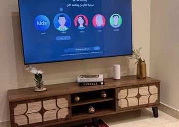 شقة بصالة أنيقة ودخول ذاتي