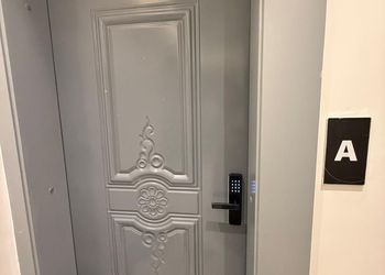 استديو هادئ بسرير ماستر 