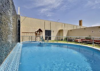 شاليه بركن شواء وألعاب أطفال
