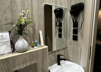 استديو بسرير ماستر وجلسة جانبية