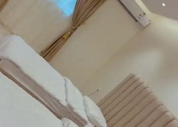 شاليه بجاكوزي ومسبح وألعاب مائية