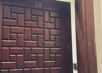 استديو بسرير ماستر وجلسة جانبية