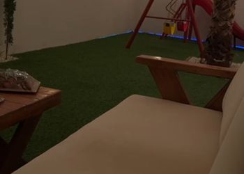 شاليه بمسطح اخضر