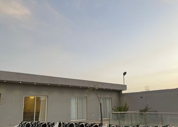 شاليه بصاله ومسبح خارجي 
