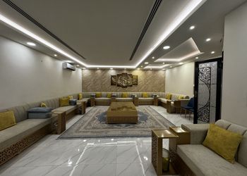 استراحة بمسطح اخضر ومجالس