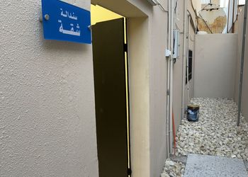 شقة هادئة بصالة وغرفتين نوم 