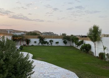شاليه بإطلالة جبلية وجلسة خارجية