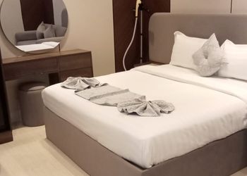 استديو بأثاث مريح وبسيط 
