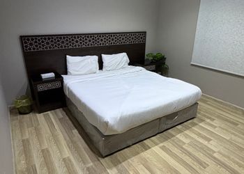 شقة بغرفه نوم ودخول ذاتي