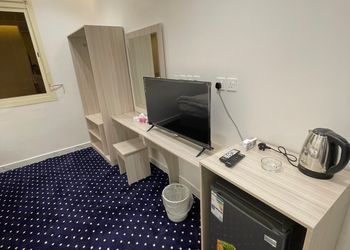 استديو بأثاث مريح ودخول ذاتي