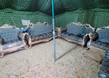 مخيم بجلسة خارجية و بيت شعر