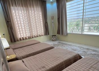 استراحة بمسطح اخضر