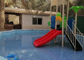 استراحة بالعاب مائيةو مسبح داخلي