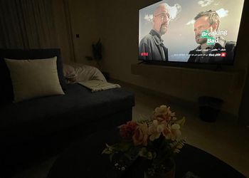 استديو بسرير ماستر وجلسة جانبية