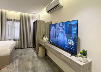 استديو بسرير ماستر وجلسة جانبية