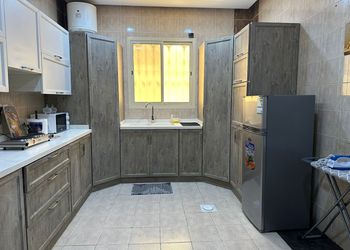 شقة بتصميم هادئ وغرفتين نوم 