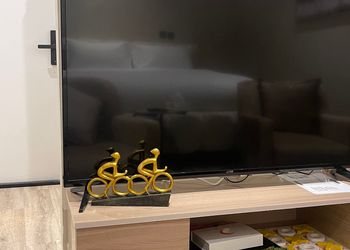 استديو هادئ بسرير ماستر
